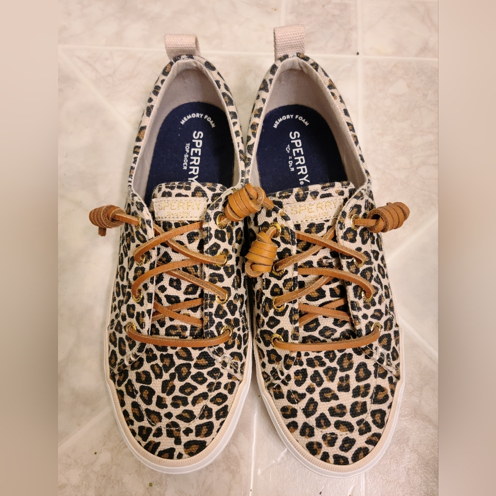 Sperry Crest Sneaker